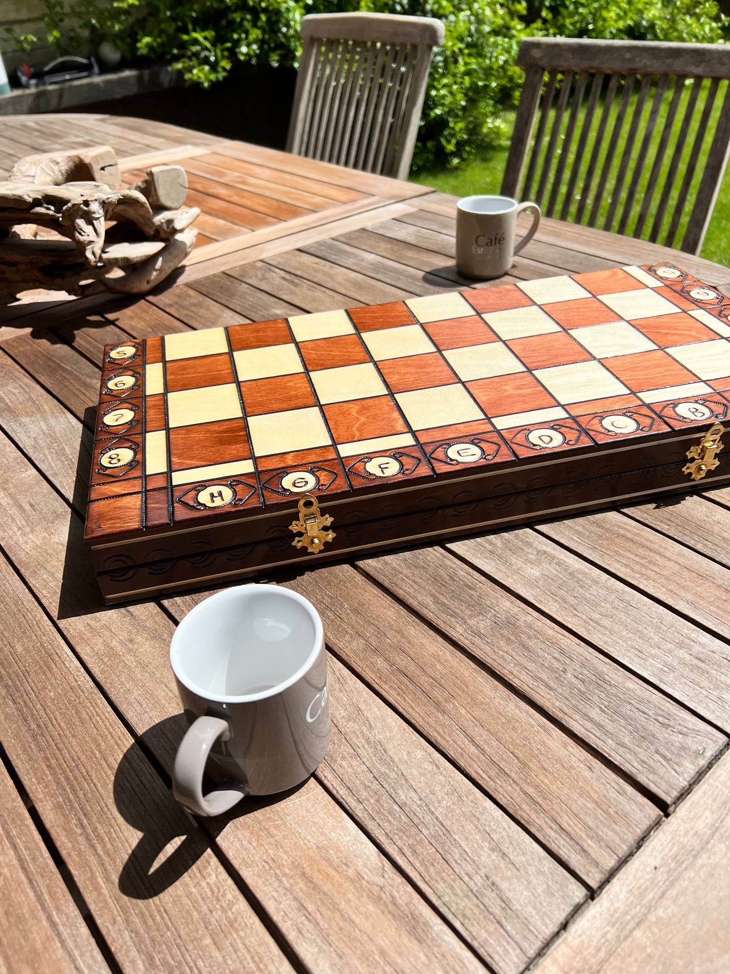 Jeu d'échecs pliable Ambassadeur 54x54 en bois – échiquier artisanal élégant
