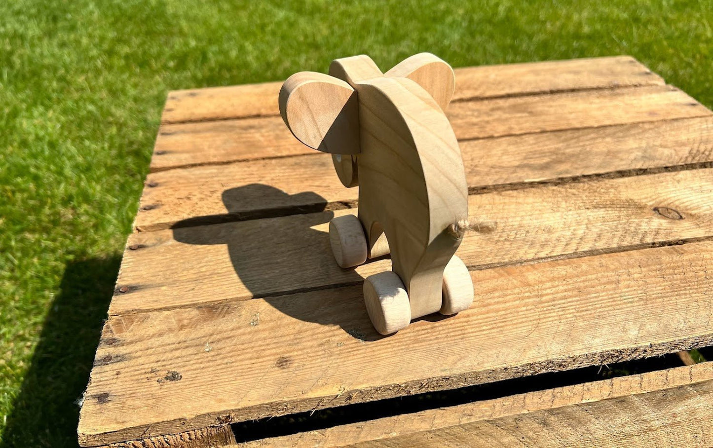Eléphant à roulette en bois - La Cabane à Loulous