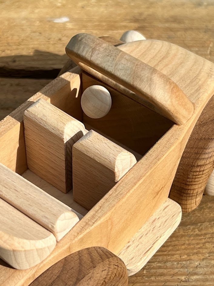 Jouet en bois : pourquoi c’est un cadeau unique ?