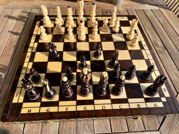 Échecs en bois