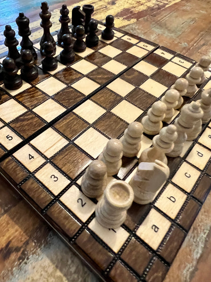 Jeu Echecs fait main de Voyage