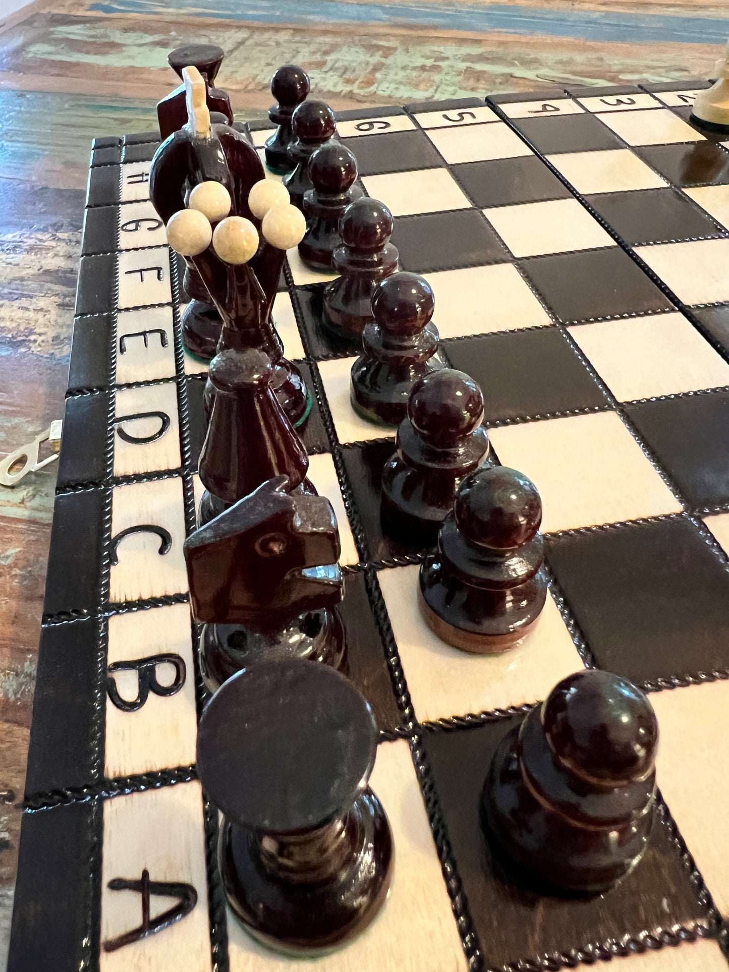 Jeu Echecs Royal pliable fait main - La Cabane à Loulous