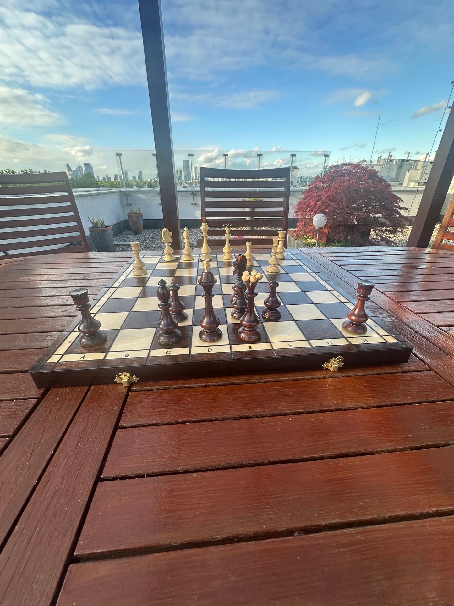 Jeu d'échecs pliable  49x49 Martial en bois – échiquier artisanal élégant