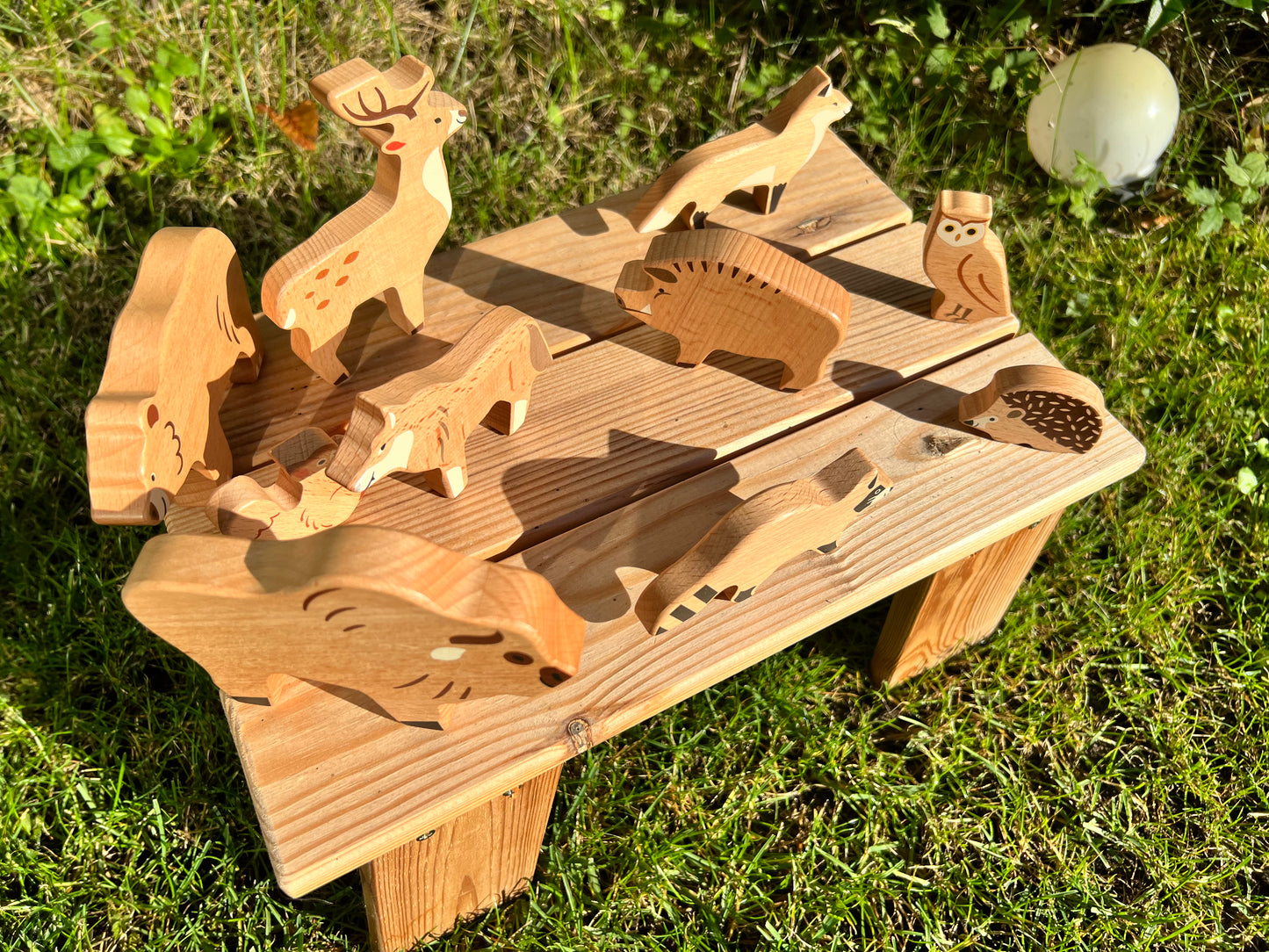 Lot de 10 figurines d’animaux de la forêt en bois artisanales durables
