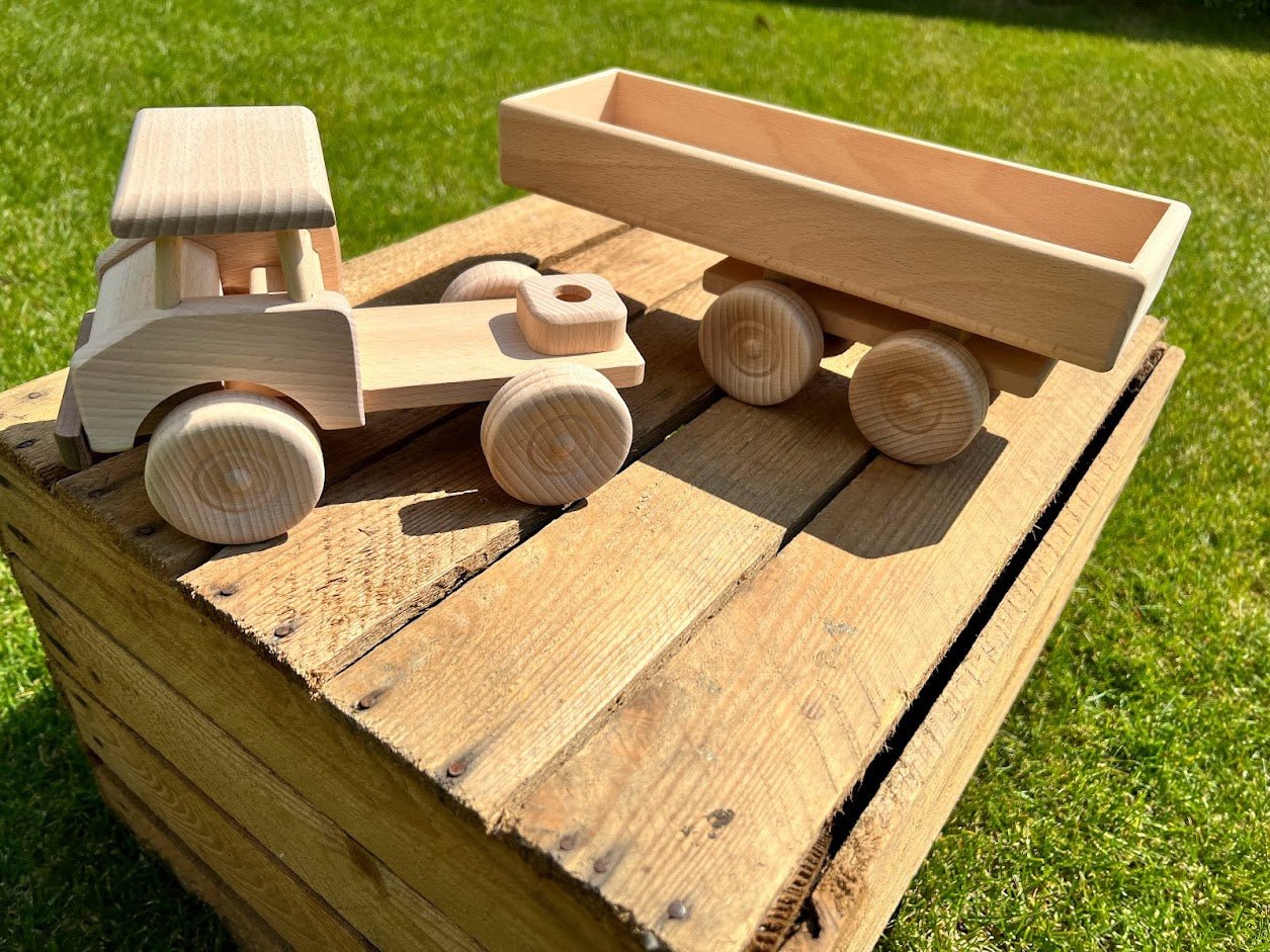 Camion en bois remorque fait main - La Cabane à Loulous