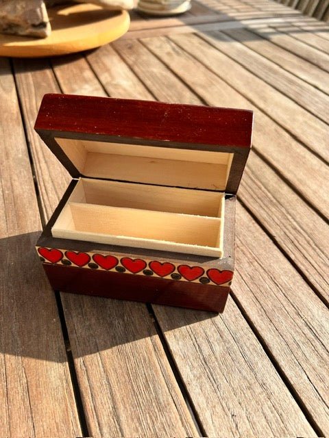 Coffret 2 jeux de Cartes en bois fait main rangement vertical - La Cabane à Loulous