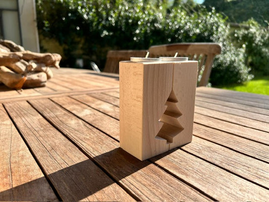 Bougies en bois en forme de sapin