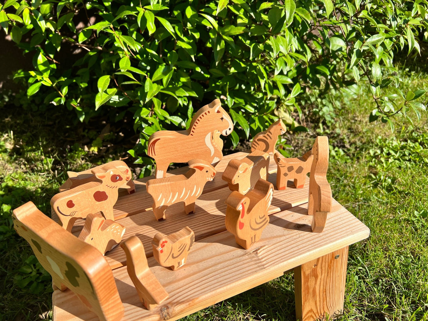 Figurines d’animaux de la ferme en bois fait main - La Cabane à Loulous