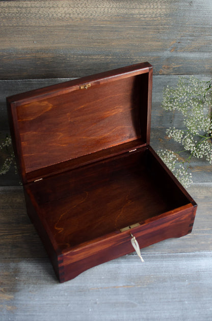 Boite à bijoux en bois fait main avec serrure à clé