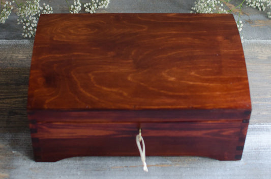 Boite à bijoux en bois fait main avec serrure à clé