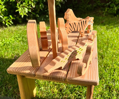 Figurines d'animaux de la jungle en bois fait main