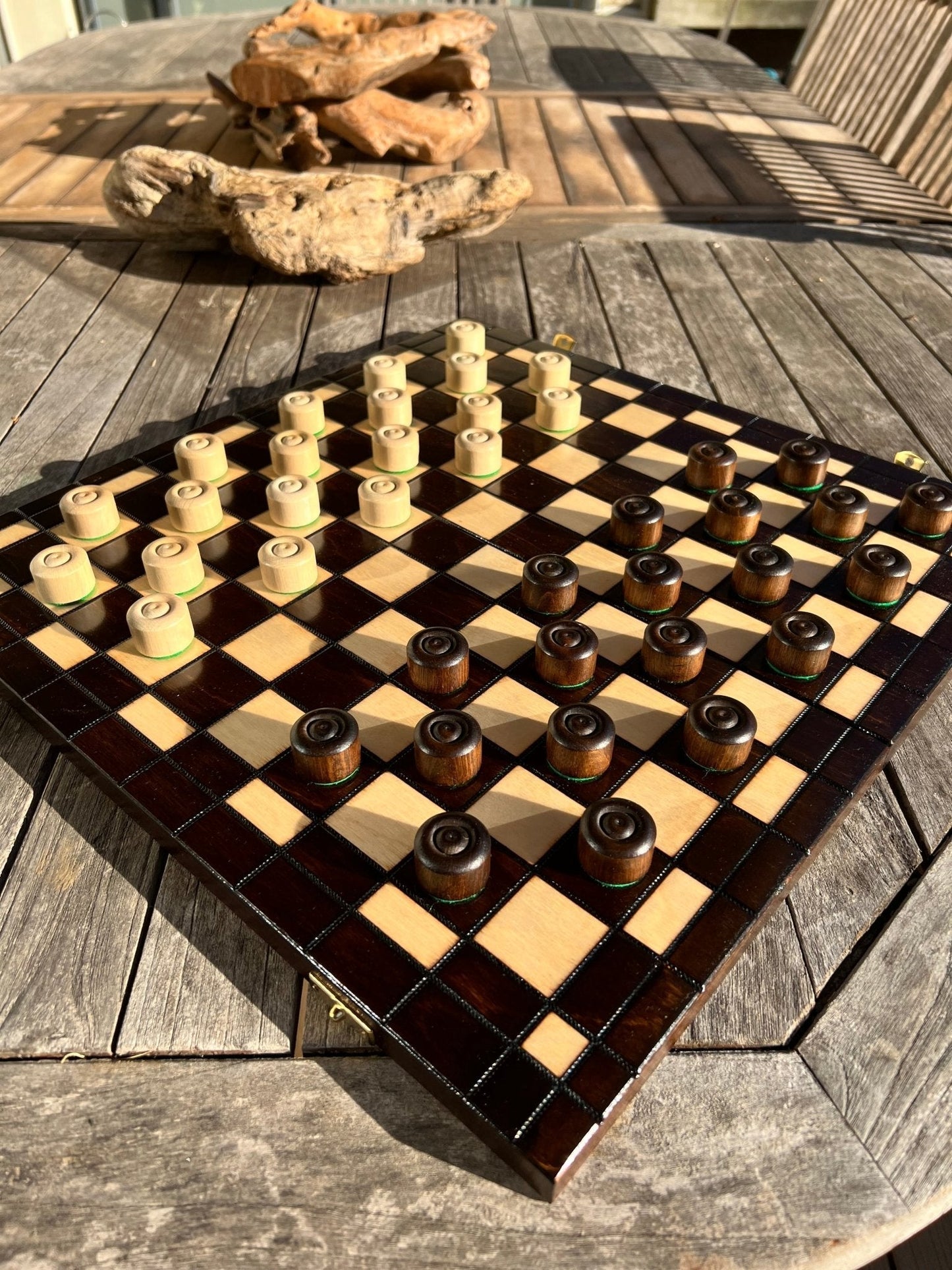 Jeu de Dames pliable en bois – Plateau 40 × 40 cm et pions inclus - La Cabane à Loulous
