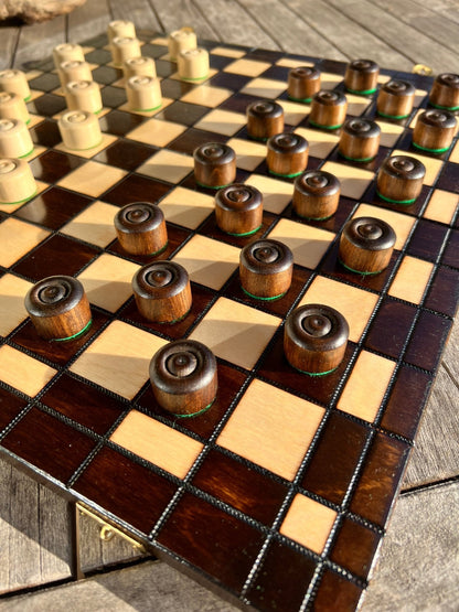 Jeu de Dames pliable en bois – Plateau 40 × 40 cm et pions inclus - La Cabane à Loulous