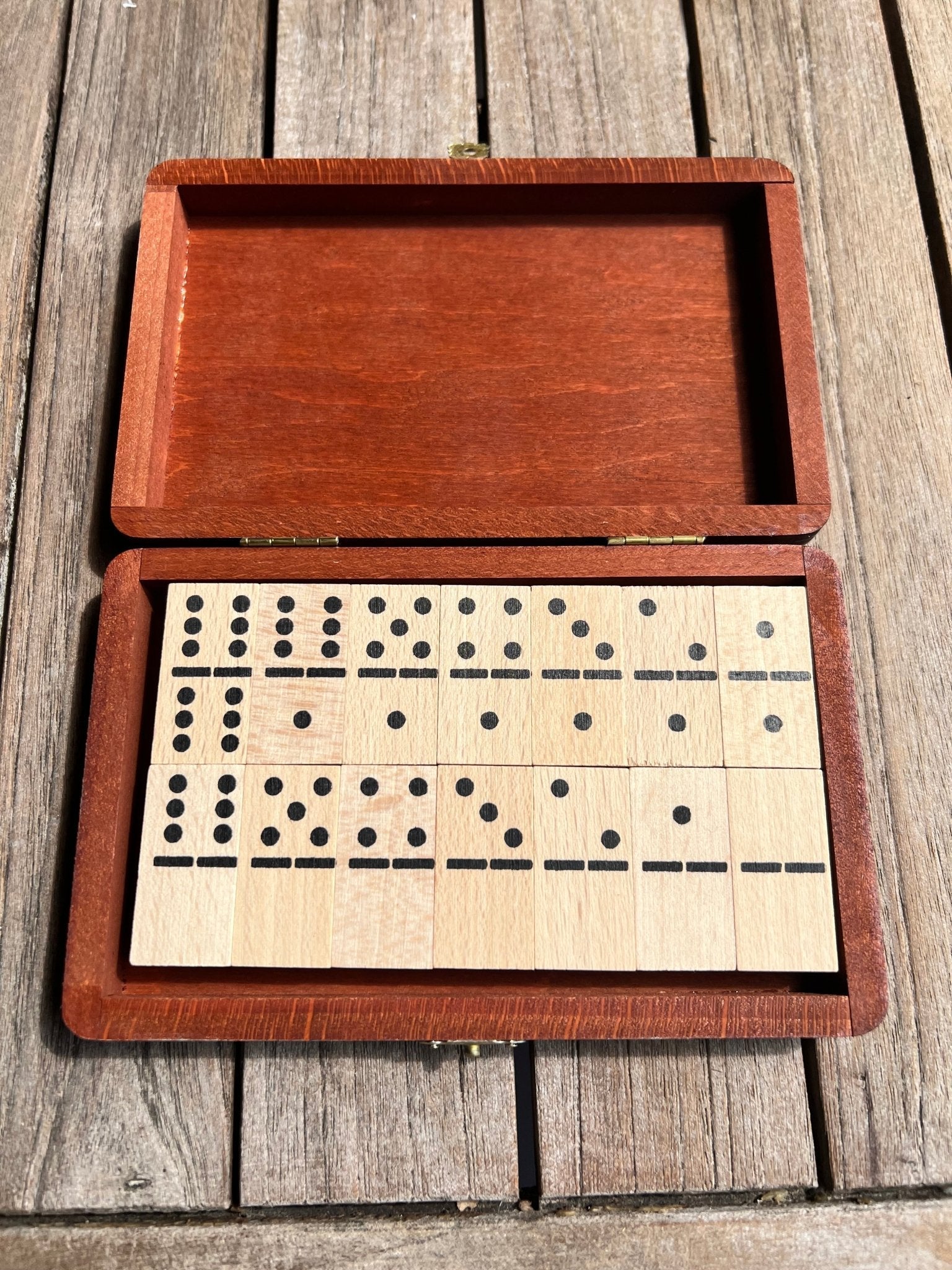 Jeu de Domino en Bois de Voyage fait main - La Cabane à Loulous