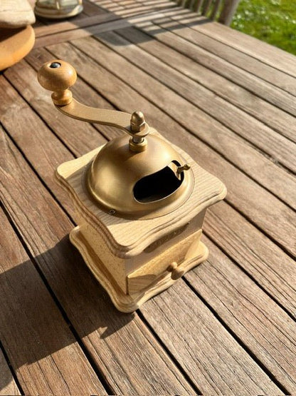 Moulin à Café Manuel en bois fait main - La Cabane à Loulous