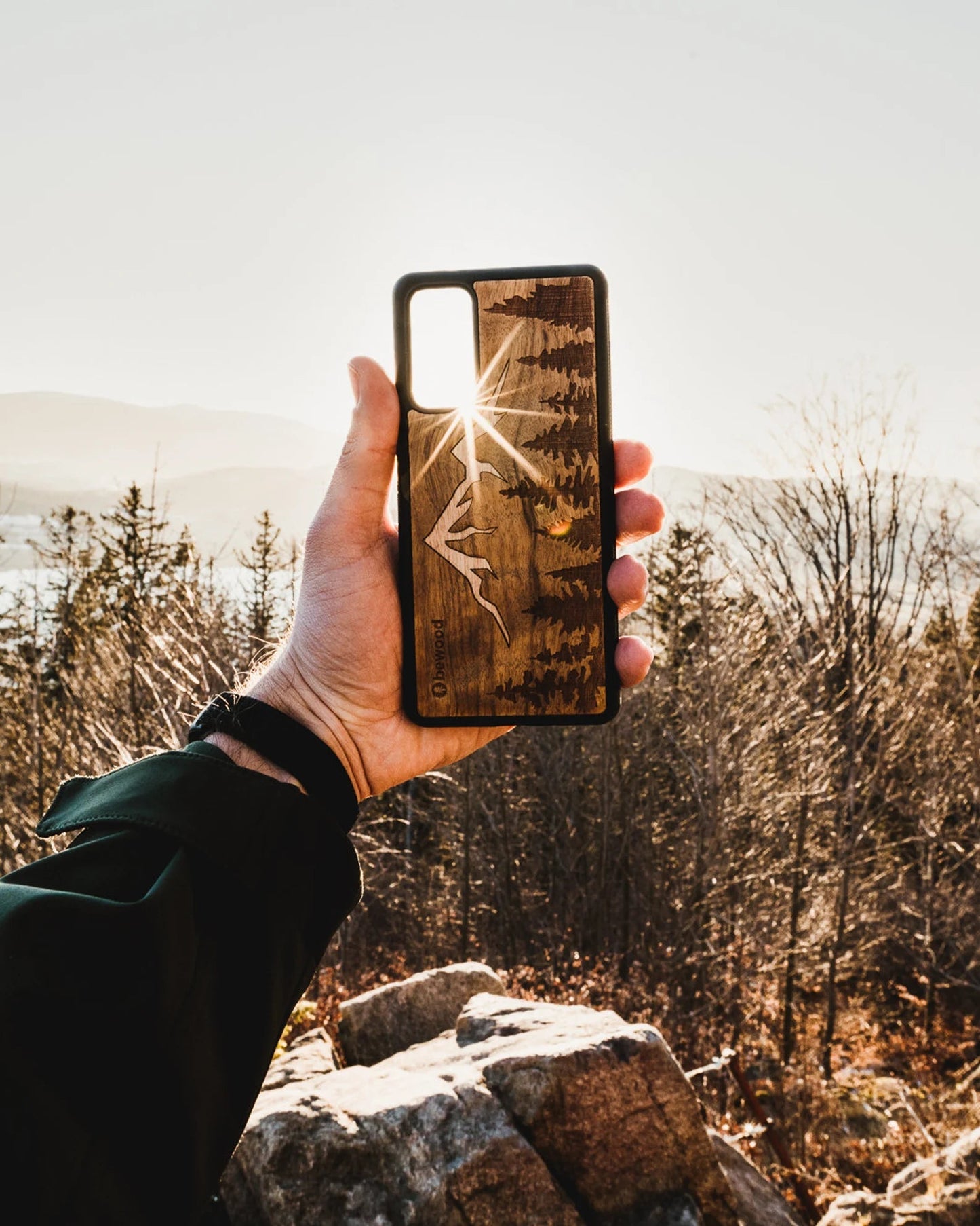 Protection Téléphone Mountains Imbuia Real Wood - La Cabane à Loulous